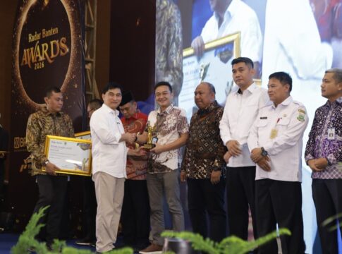 Dorong Inklusi Keuangan dan Pemberdayaan UMKM, bank bjb Raih Penghargaan Inovasi