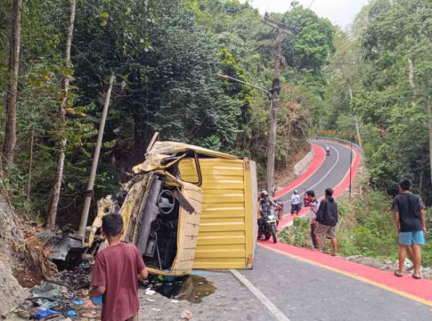 sopir truk boks turunan cisarakan sukabumi fokusjabar.id
